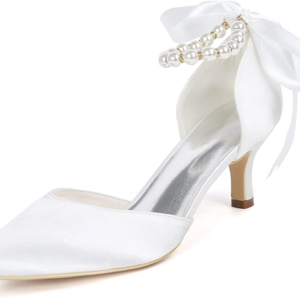 Pointed toe pearl satin wedding shoes